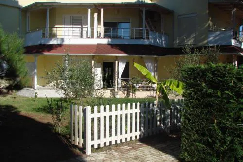 A beautiful Beach House Gjiri Lalzit