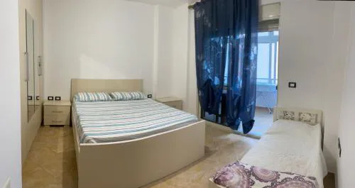 Apartament buze detit