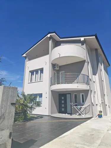 Ariona apartment