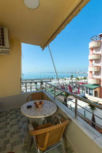 Comfortable apartment next to the beach
