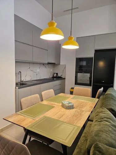 Darla's - 2 Bedroom Apartment in Durrës
