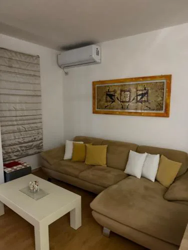 EM Apartments