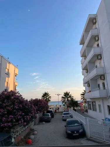 Flors Apartments