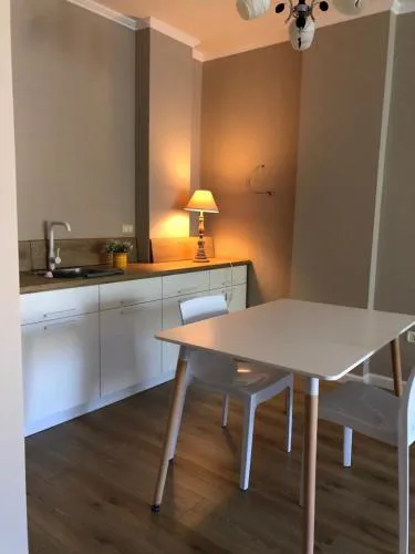 Garden View! Seaside Apartment