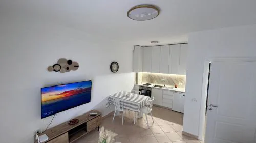 H&E Appartment