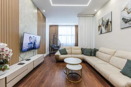 Marina Luxury Apartment by PS