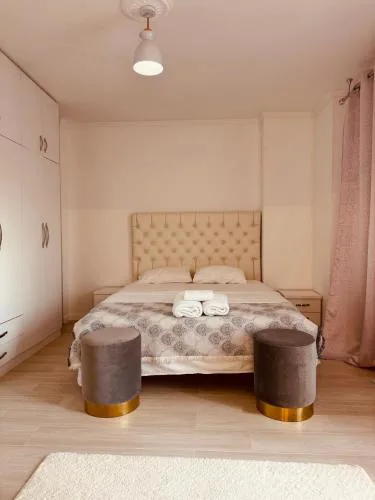 Mira's Apartment in Durres