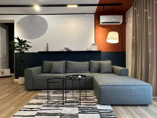Mondrian Luxury Apartment
