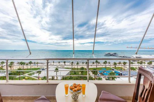 Old Town 2BR with Sea View