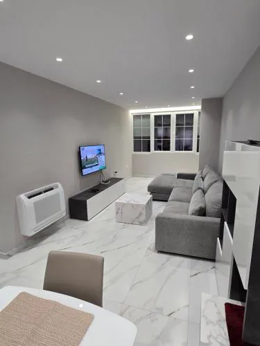 Prestige Beach Apartment