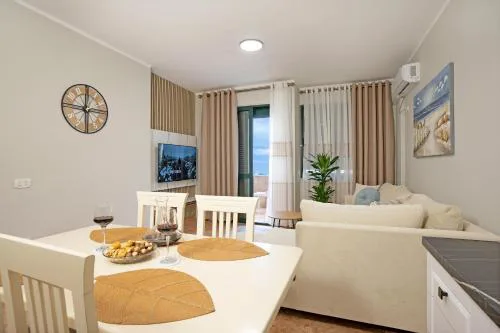 RANA Sea View Apartment