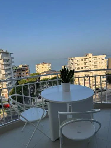 Sunrise Retreat Apartment