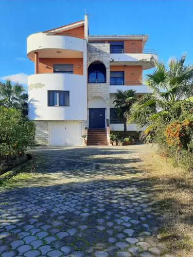 Vila 202