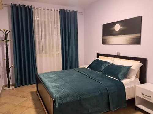 Xhenis Apartament's