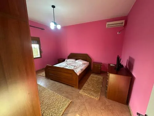 Xhiu guest house