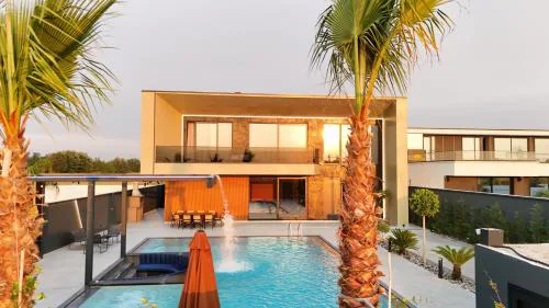 Bliss Luxury Villa