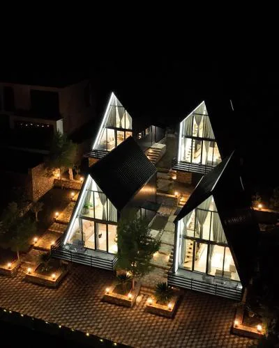 Lakeside Villas