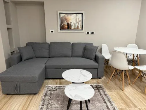 B3 Apartment