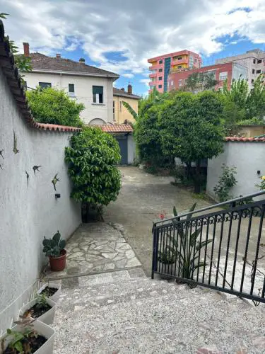 Birds Villa