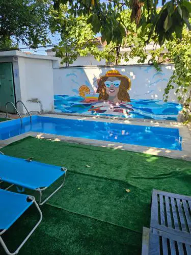 Traveler Hostel 2