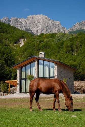 Villa Ujëvara e vogël
