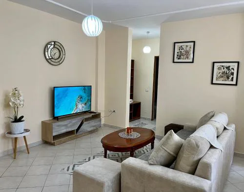Beachside Family Nest Apt, Spacious & Cozy - by BETA Premium