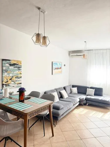 Emar Apartment - Sea view