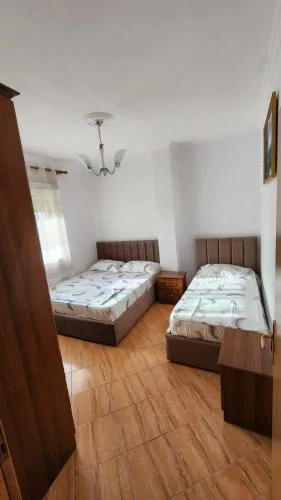 ENDRI HOUSE