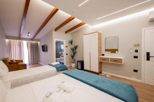 Golemi Lux Hotel