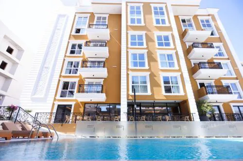 Hotel 6 Marsi