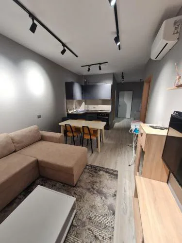 I&S Apartment 4
