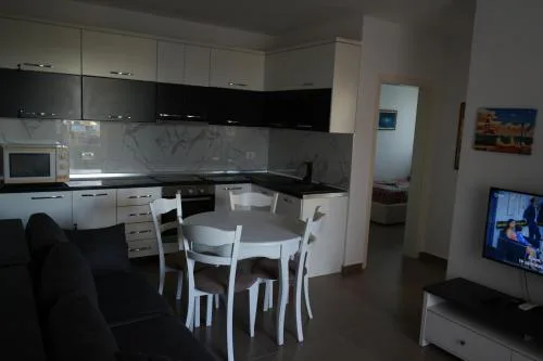 Lovely 2 Bedrooms Apartment