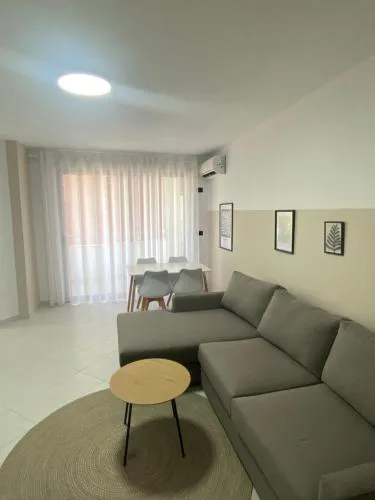 Lulu Suites - Gray