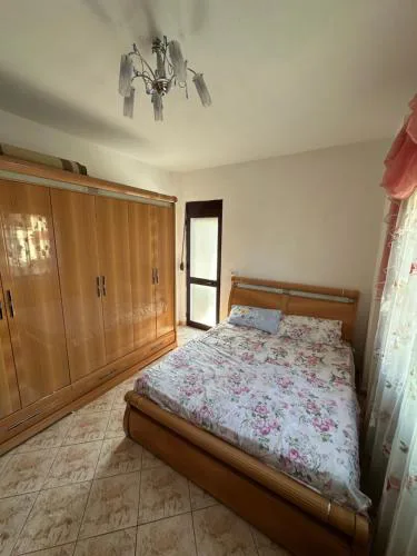 Mane Apartment 10