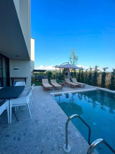 Pearl Pool Luxury Villa