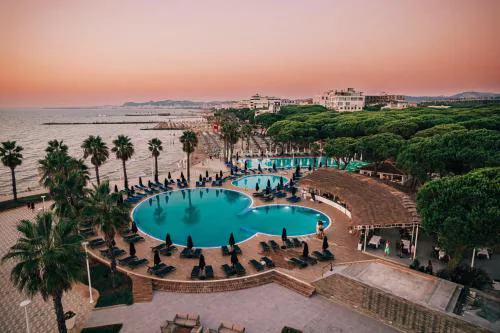 Prestige Resort