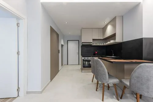 SR Apartments Golem