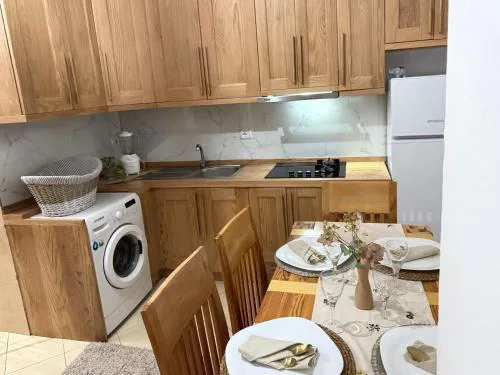 Sunny Family Apartament Golem