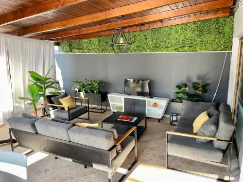 Vacation Vibes - Modern Apartment in Golem near sea