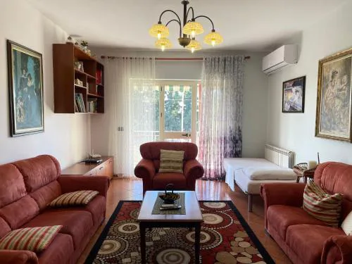 Vila Tahiri 4