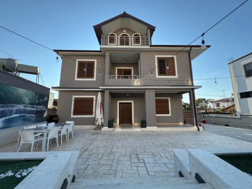 Villa Mondi