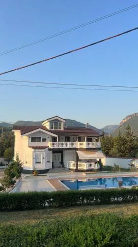Villa ERVIN