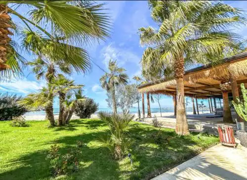 Apartments Qerret Golem beachfront
