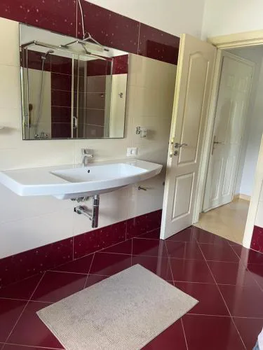 Artificial Lake View Apartament