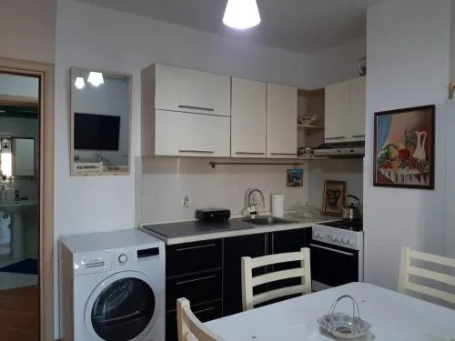2 bedr apartment