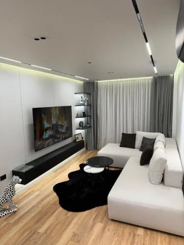 8th Floor Luxury Apartment Tirana 3