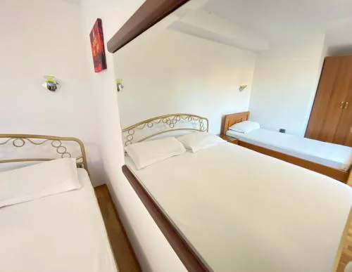 Apartamente & Dhoma Me Qera Ditore