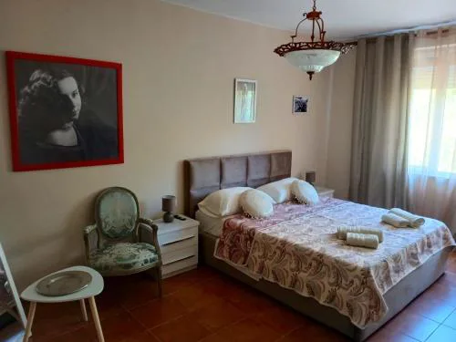 Artist's Home