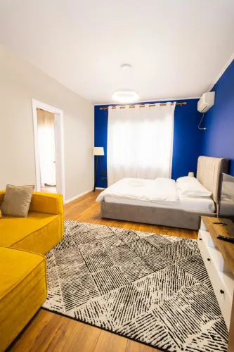 Central Cane Apartment