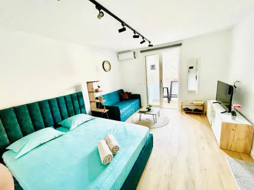 Central Studio Apartment 1, Tirana